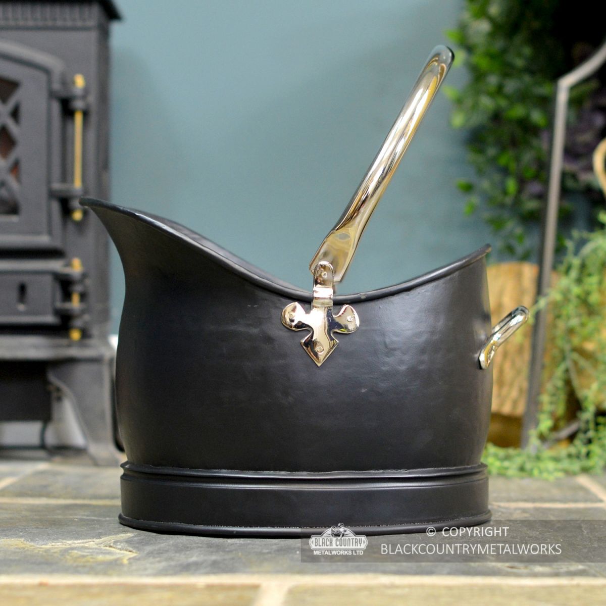 Side View of the Coal Bucket