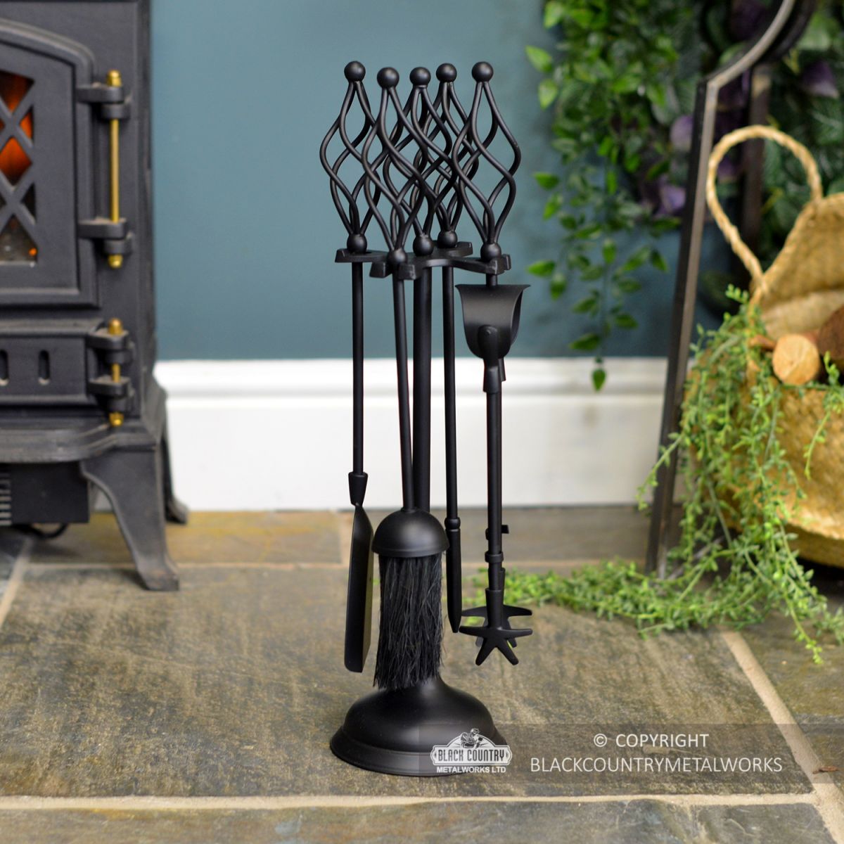 Black "Kingfisher" Companion Set in Situ