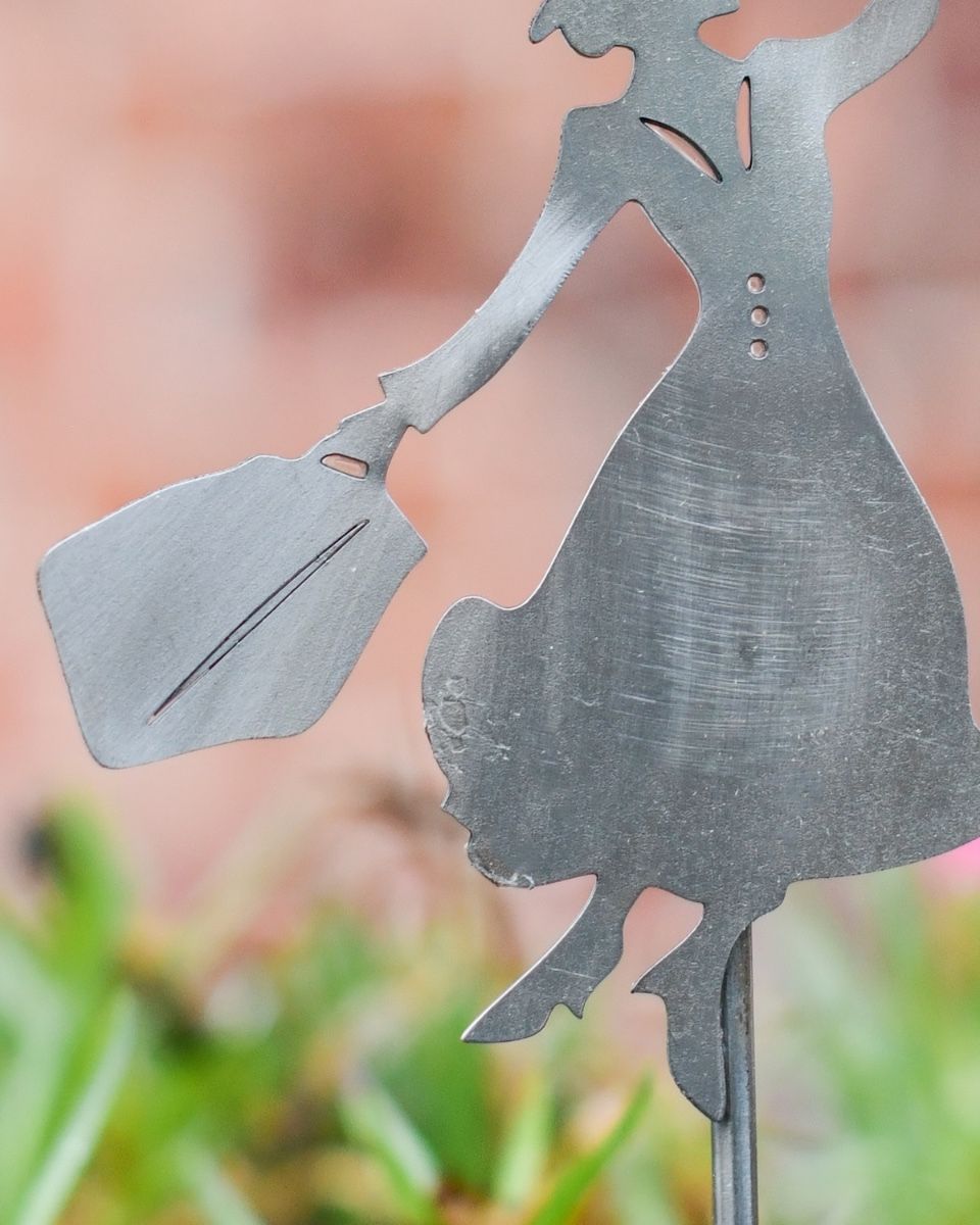 Flying Nanny Artistic Plant Pot Spike - Set of Two close up of bag