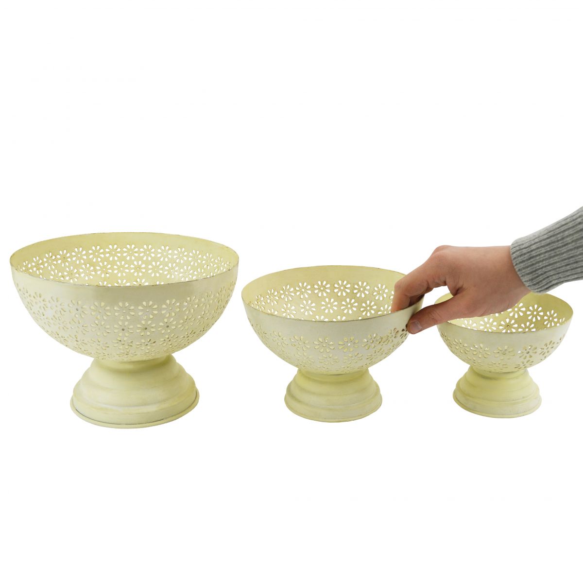 “Halecroft” Floral Fruit Bowl 