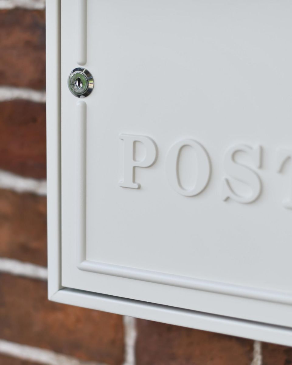 Close-Up of Front Lock & "POST" Lettering on Post Box Front