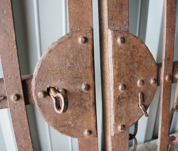 “Peveril Towers” Rustic Iron Gates  “Peveril Towers” Rustic Iron Gates