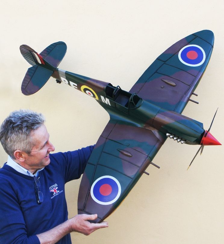 Replica Model RAF Supermarine Spitfire  Replica Model RAF Supermarine Spitfire