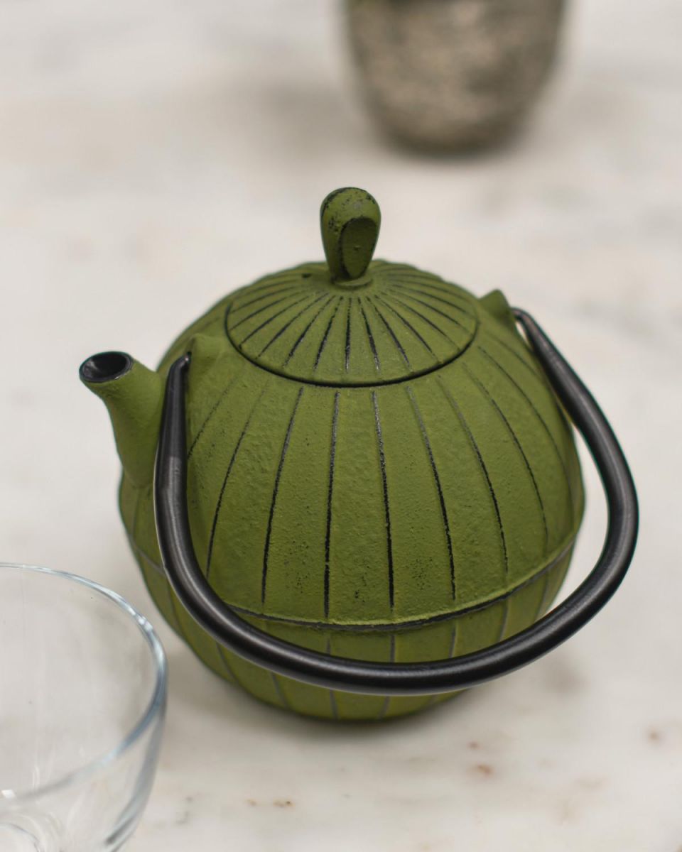 Green & Black Cast Iron "Ushirode Kyusu" Round Japanese Style Teapot with Handle Down