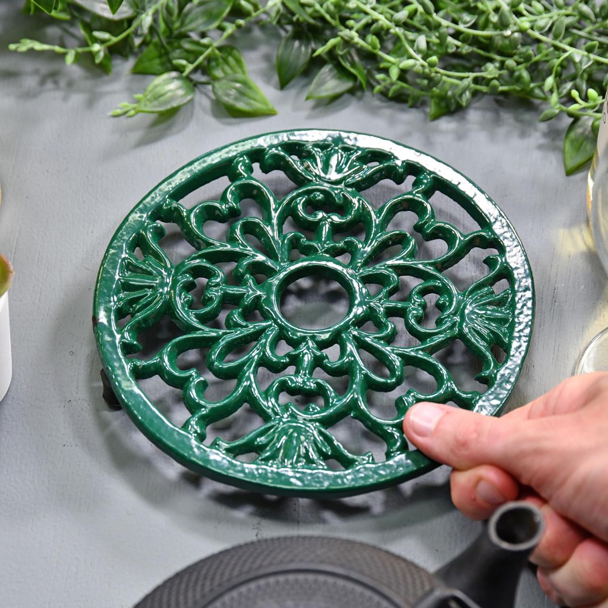 Green Heavy Duty Cast Iron Round Trivet to Scale