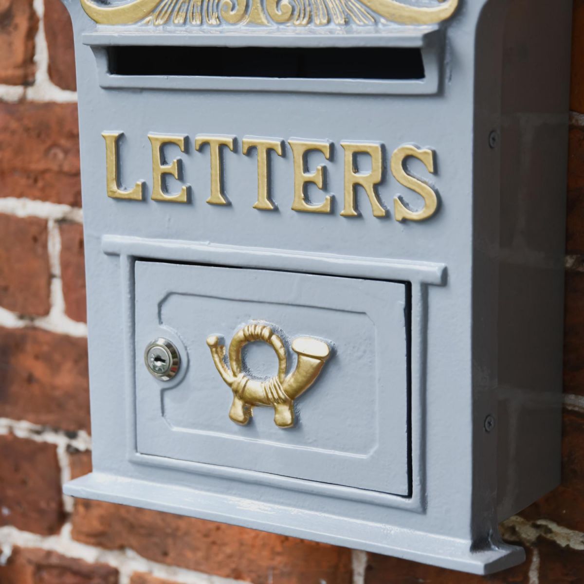 Close-Up of Grey & Gold Finish