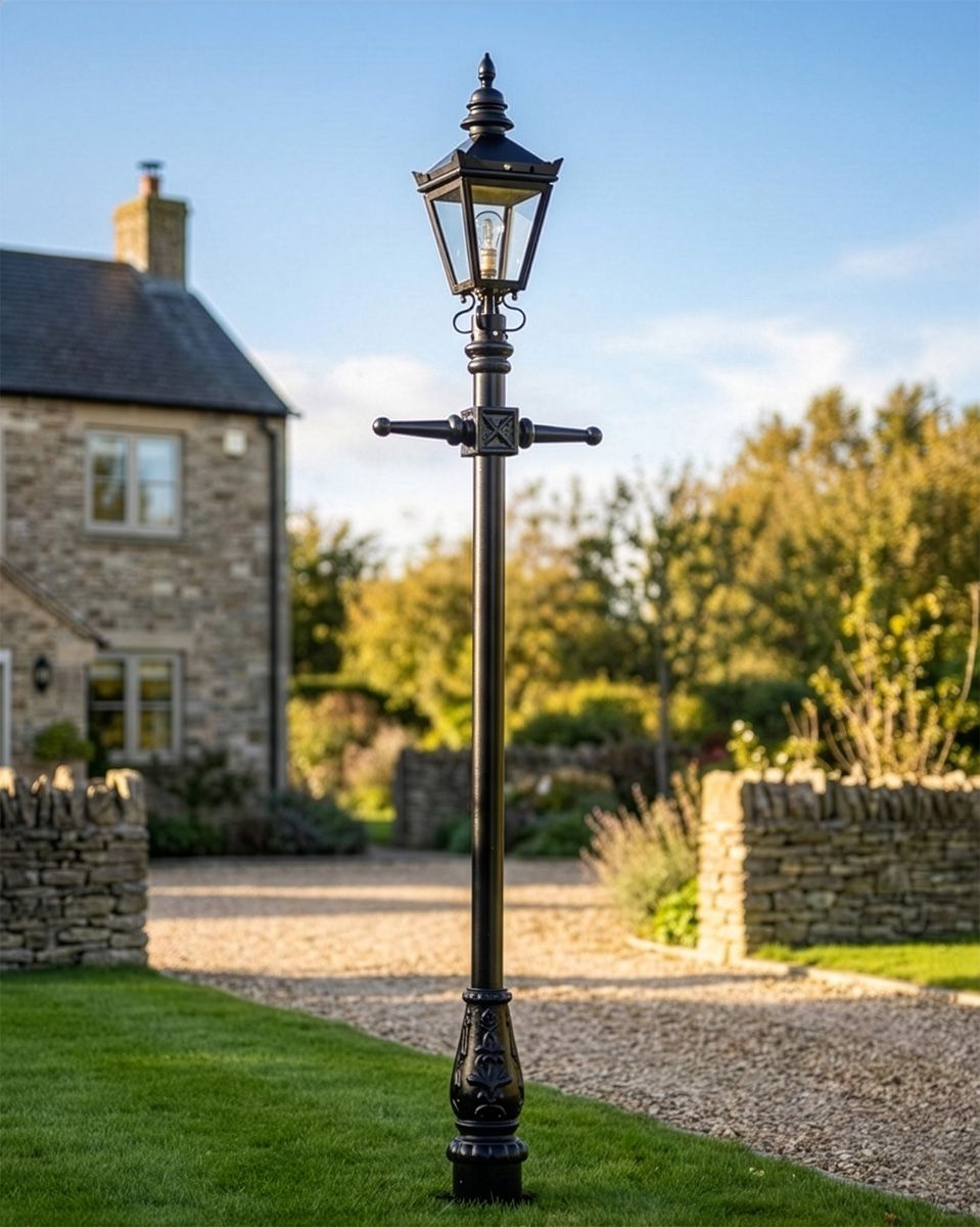 Harrogate Garden Lamp Post - 2.2m - Best Seller digital illustration1