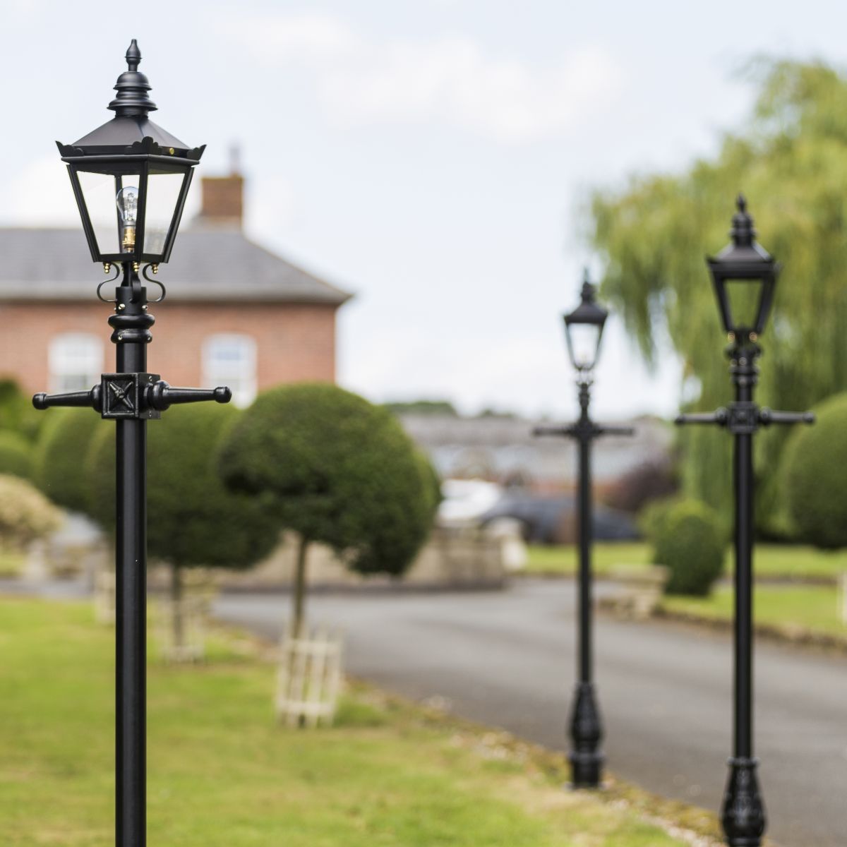 Driveway lighting, black 2.2m Harrogate lamp post sets