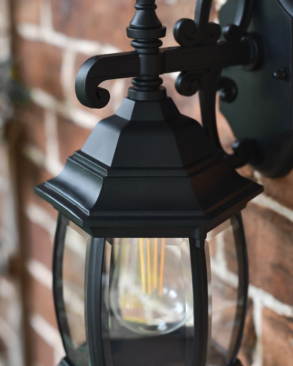 Matt Black Finish on the Top of the Lantern