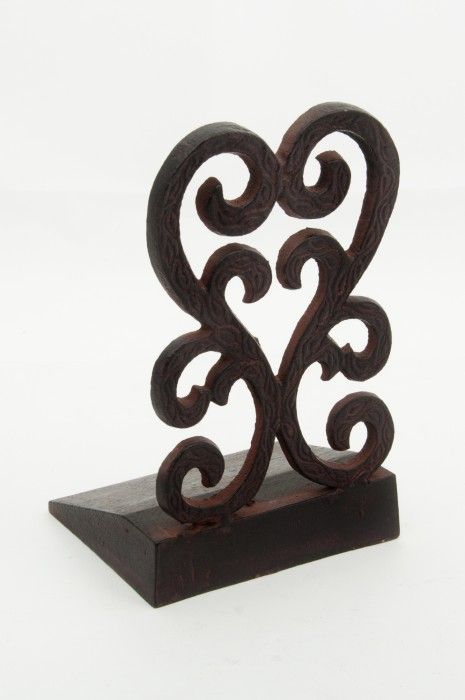 "Love Lane" Heart Design Filigree Door Wedge