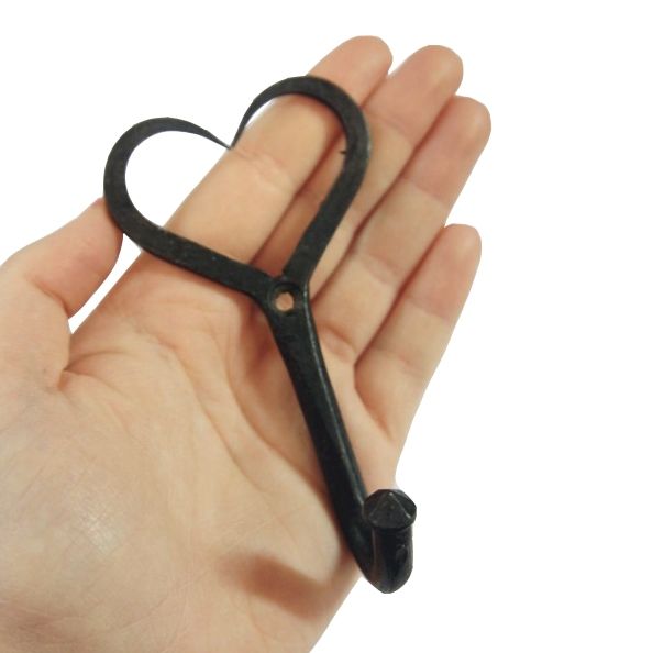 Heart-Shaped Coat Hooks (Set of 3)