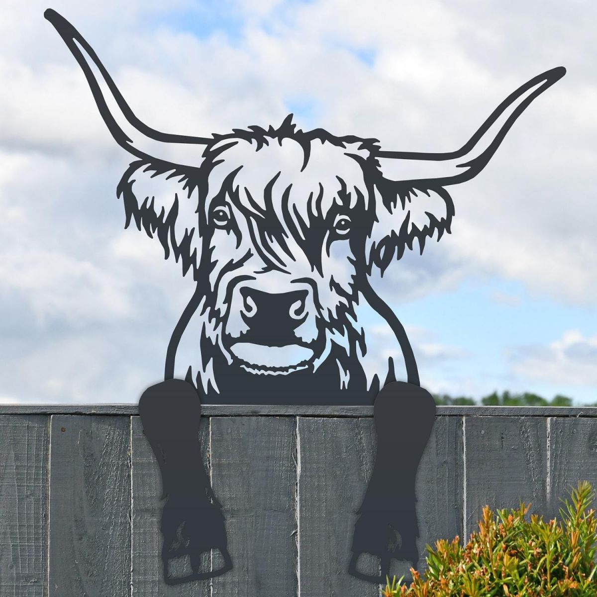 Fence Topper with Highland Cow Design 