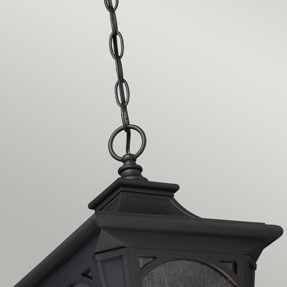 Holford Traditional Small Chain Lantern in Midnight Black Close Up of Chain Holford Traditional Small Chain Lantern in Midnight Black Close Up of Chain