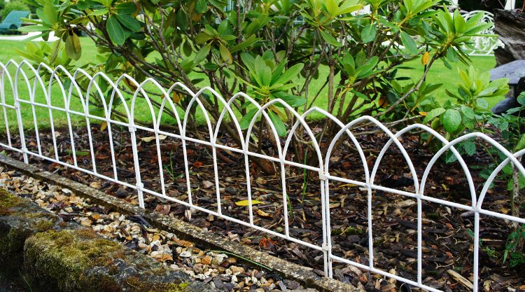 Arched Lawn Edging Arched Lawn Edging