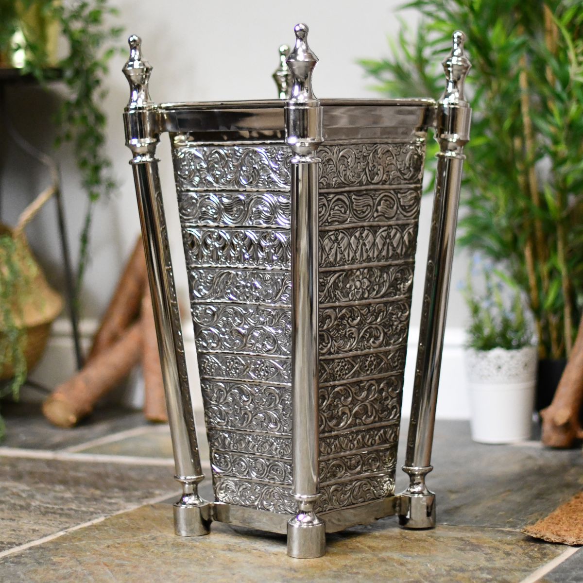 Regal deign entrance hall umbrella stand