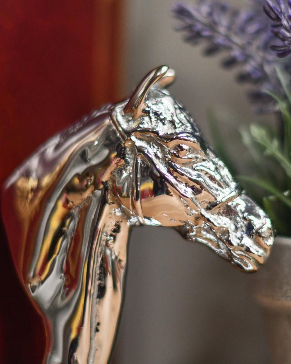 Close-Up of Horse Head Bookend in Bright Chrome