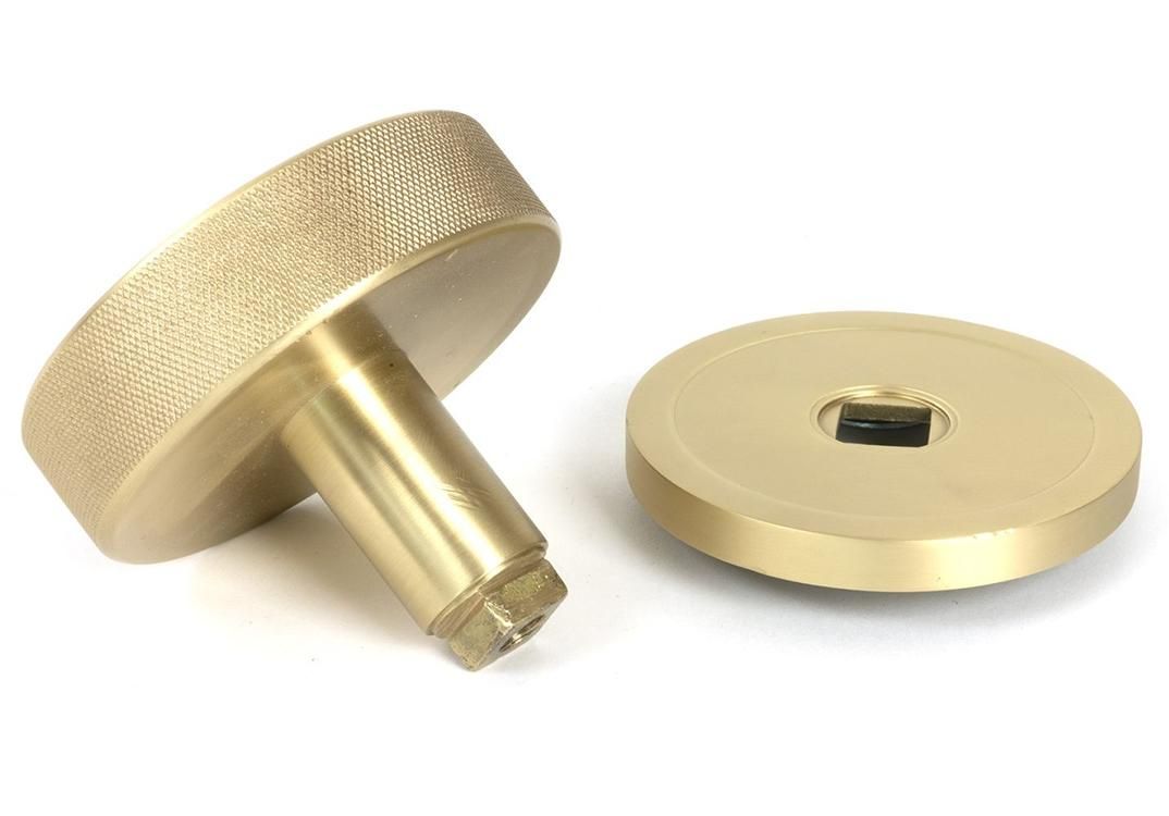 Close-Up of 90mm Individual Satin Brass "Temple" Centre Door Knob