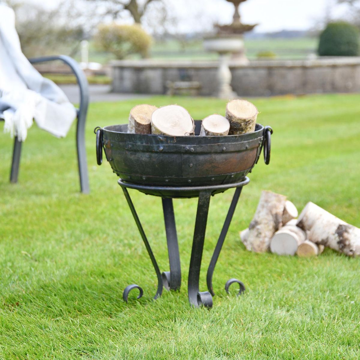 40cm Iron Kadai Fire Bowl in Situ Holding Fire Wood