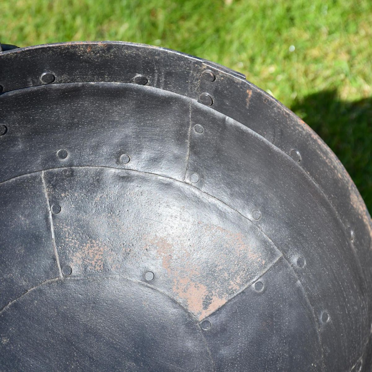 Close-up of the Hammered Iron Inside the Kadai Bowl