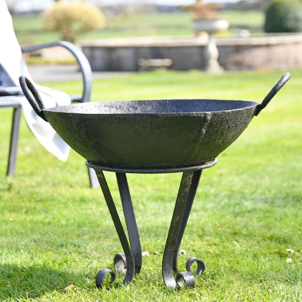50cm Iron Kadai Fire Bowl in Situ