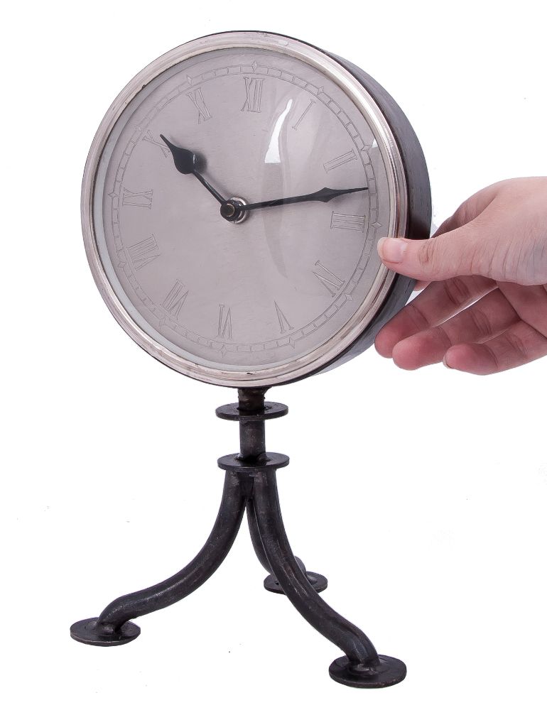 “Denford Park” Desk Clock