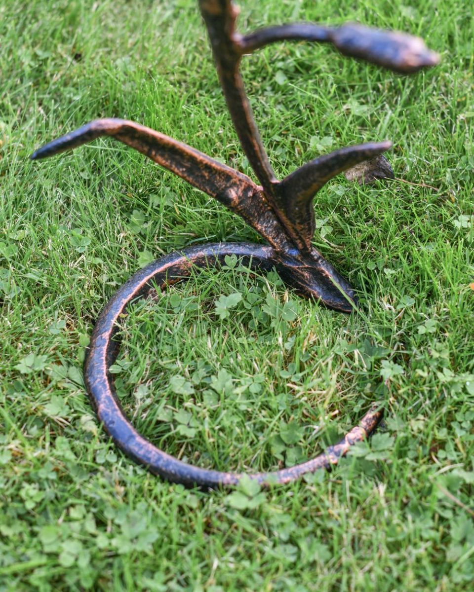 Close up of sculpture"s base