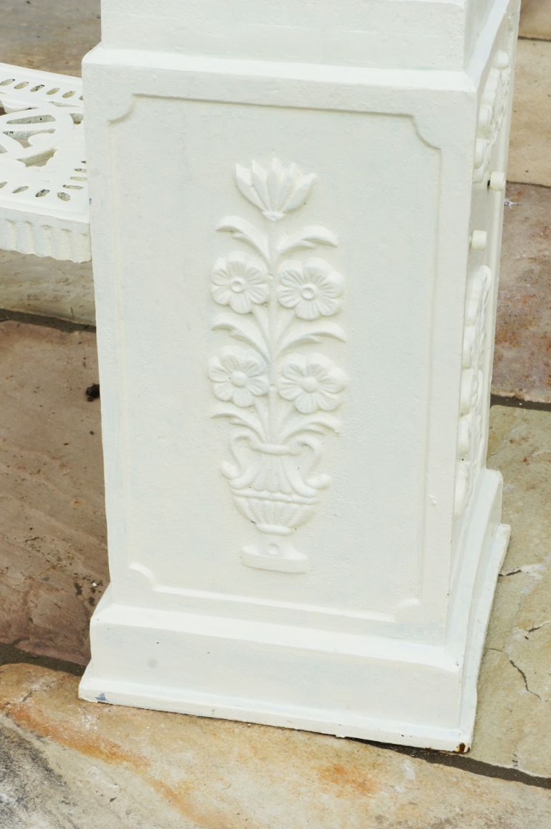 "The Imperial Adariani" Cream Gazebo 