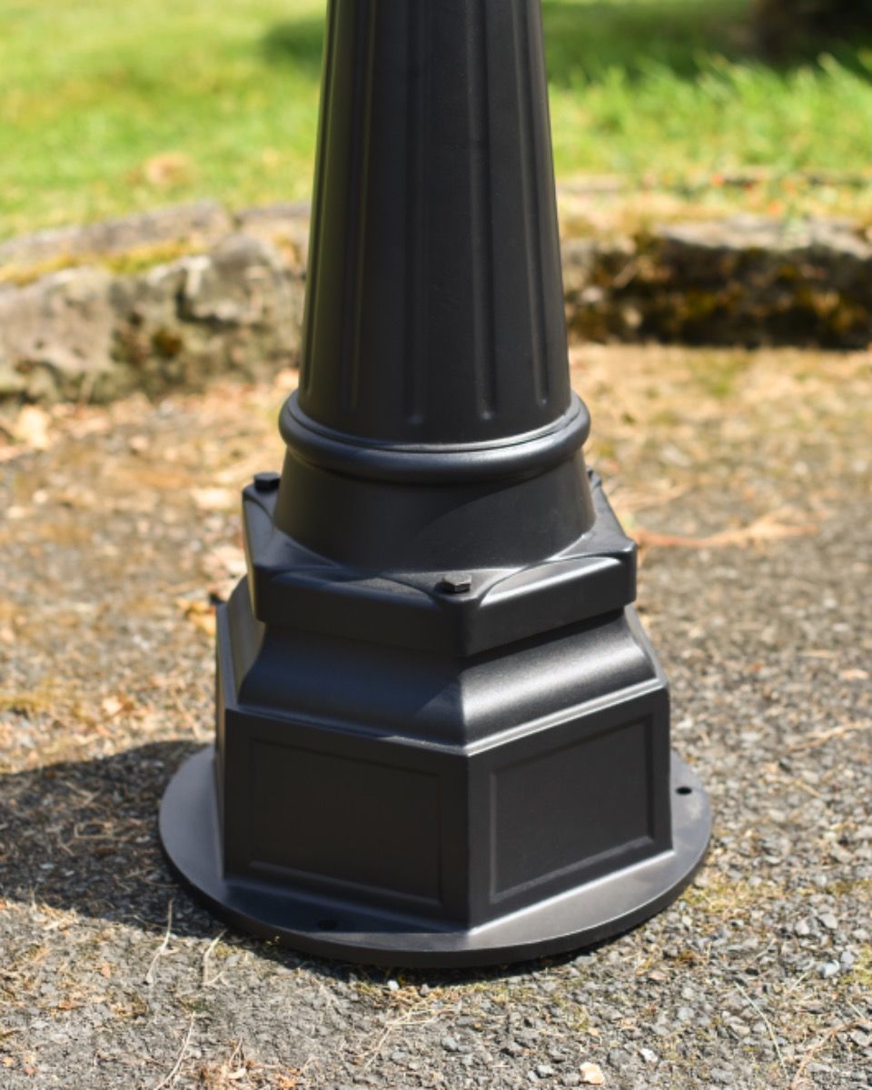 "Atlas" Traditional Black Garden Lamp Post - 2.9m "Atlas" Traditional Black Garden Lamp Post - 2.9m