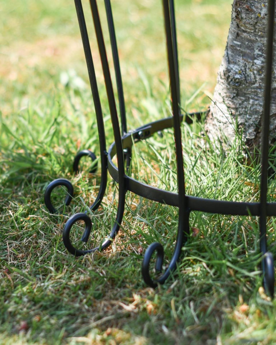 Close-Up of Hooked Design