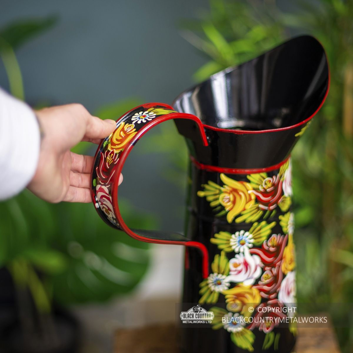 Narrowboat Jug to Scale Narrowboat Jug to Scale