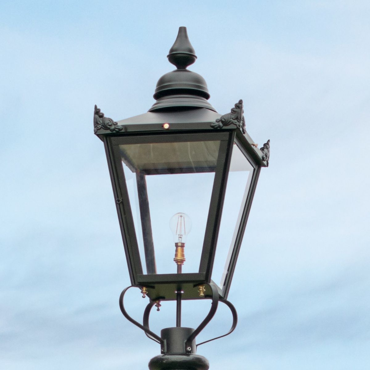 Large Black Victorian Lamp Post Top