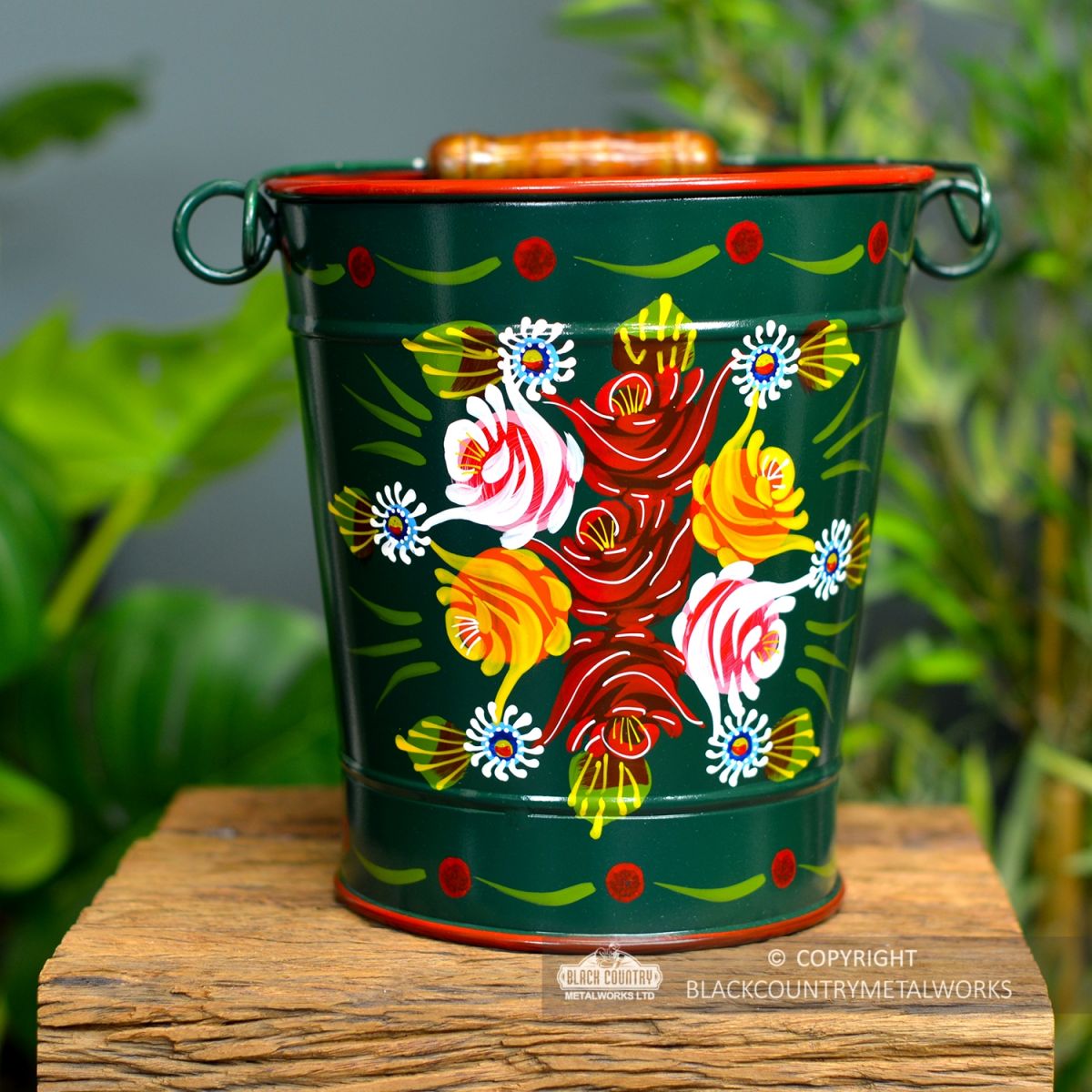 Large Narrowboat Hand Painted Bucket in a Hand Painted Finish