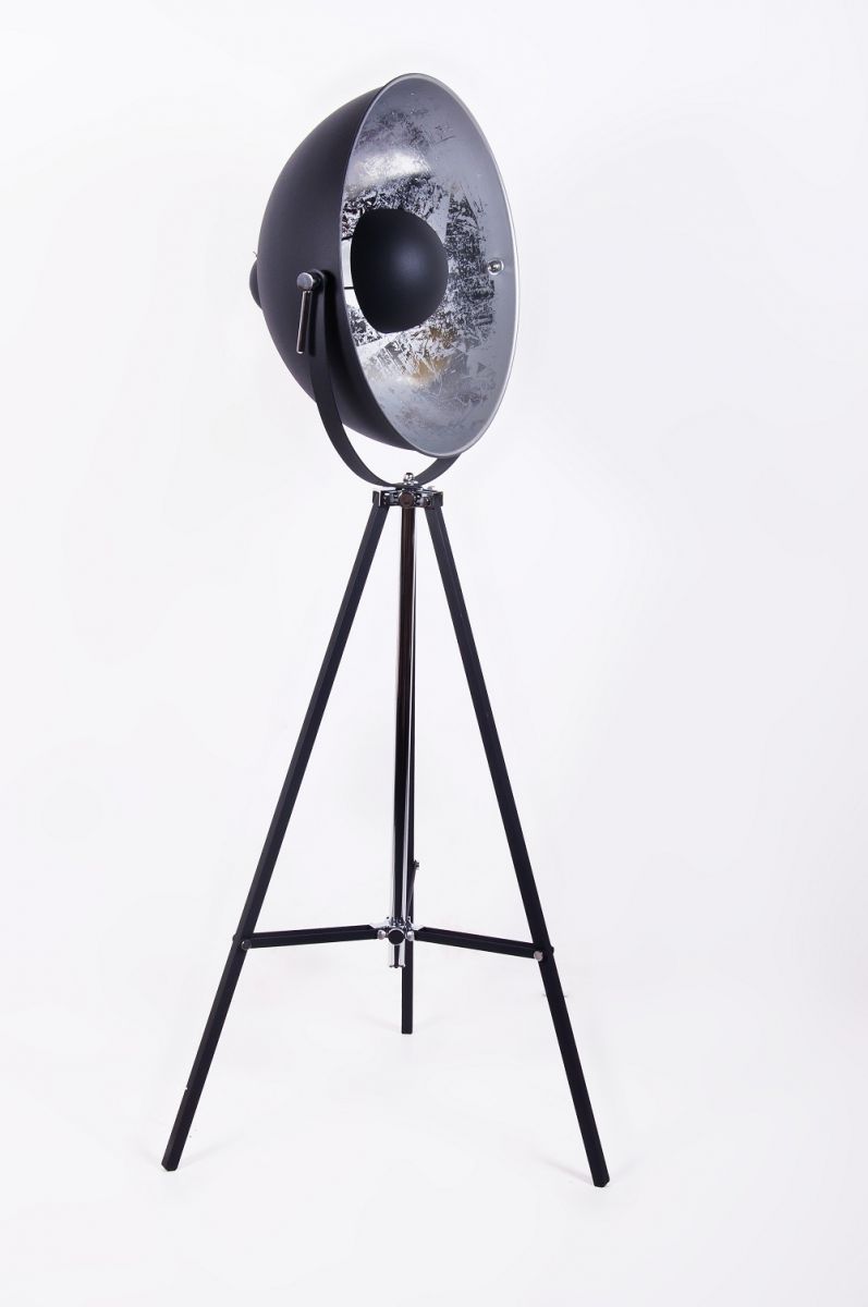“Barnkton Loft” Tripod Studio Light  “Barnkton Loft” Tripod Studio Light