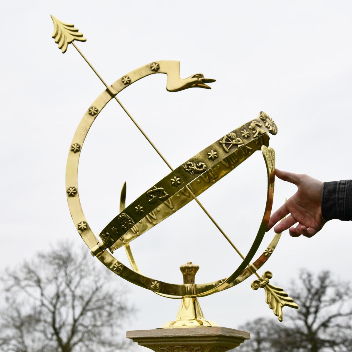 Serpent Armillary to Scale