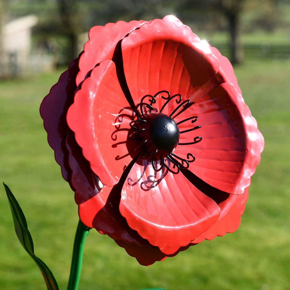 Close-up of the Red Poppy Ornament Head