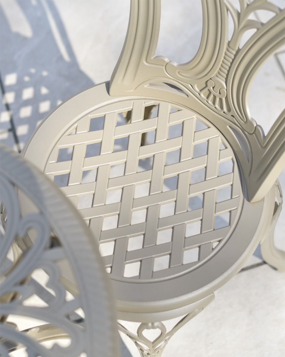 Lattice Design on Garden Seat 