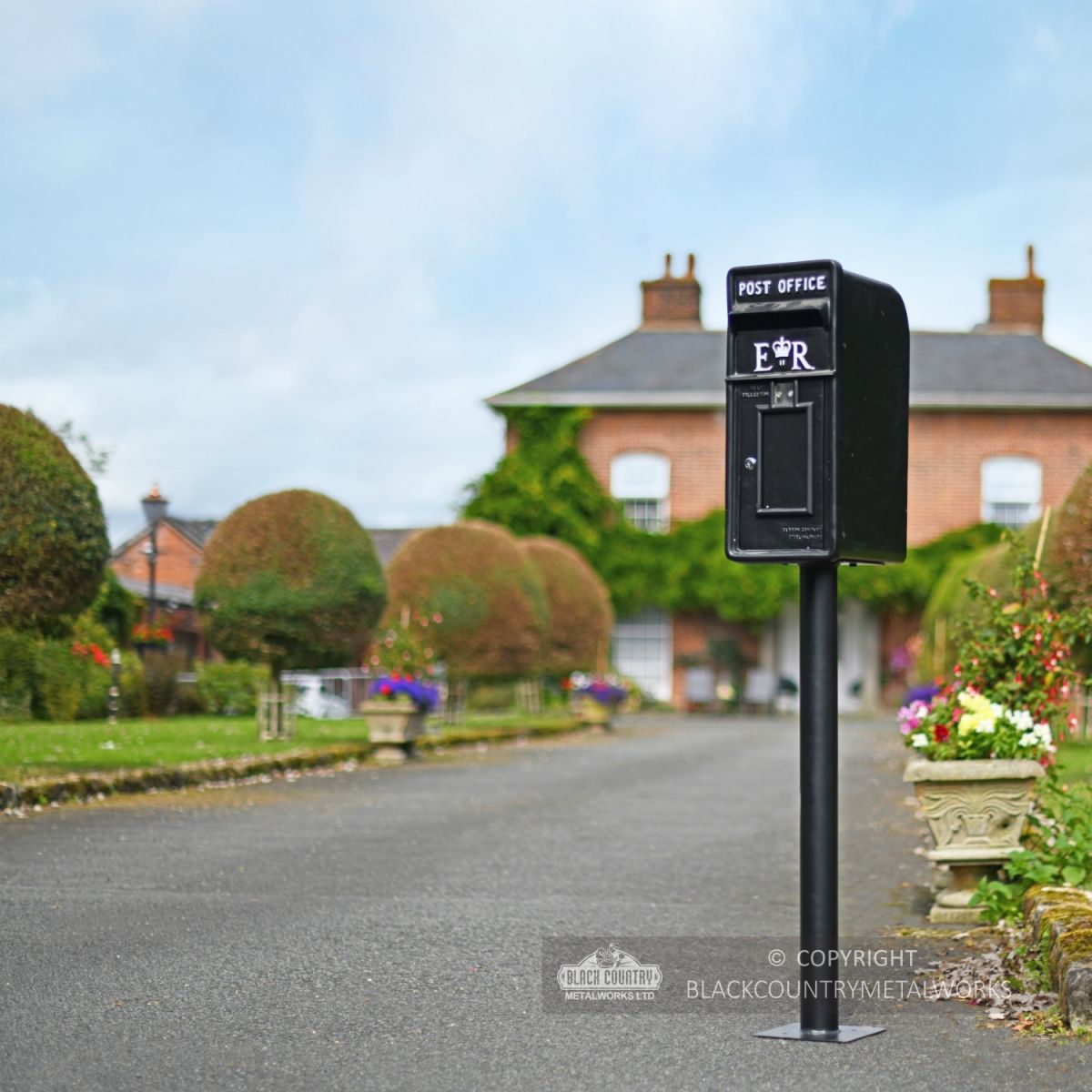 "Original Reproduction" Black Elizabeth Regina Post and Parcel Box With Stand