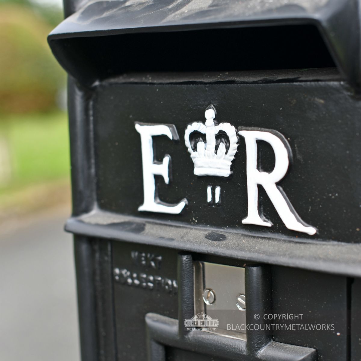 "Original Reproduction" Black Elizabeth Regina Post and Parcel Box With Stand