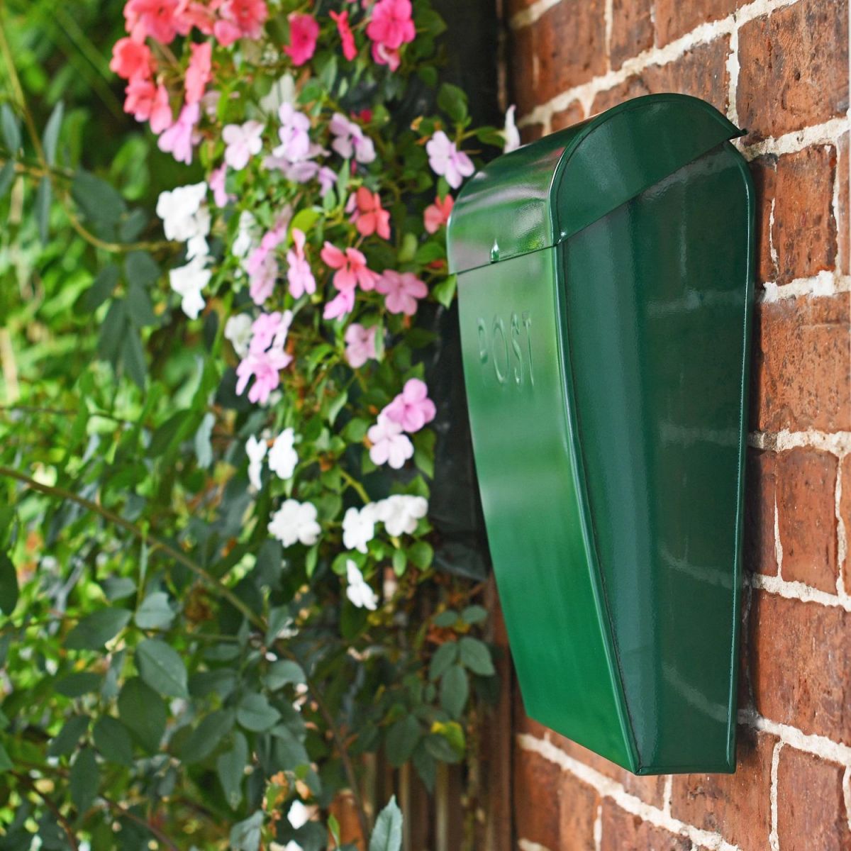Side view of “Vineyard Valleys” Green Contemporary Post Box