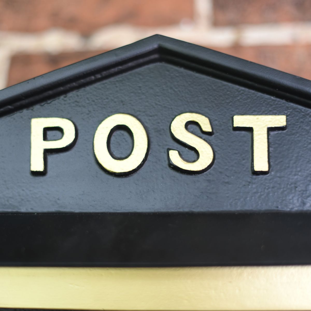 Wall mounted Post box detailing