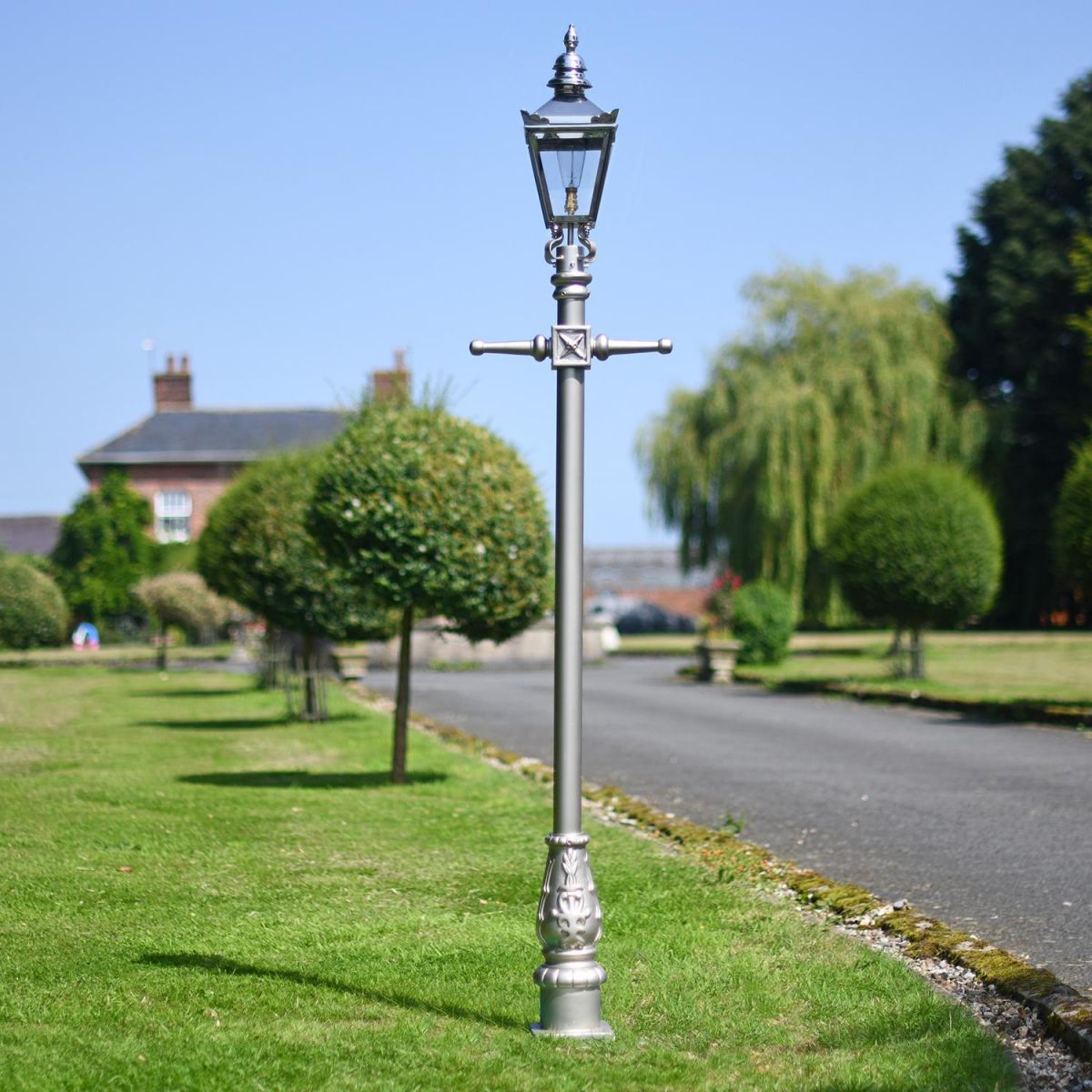 Silver Harrogate Lamp Post 2.25m