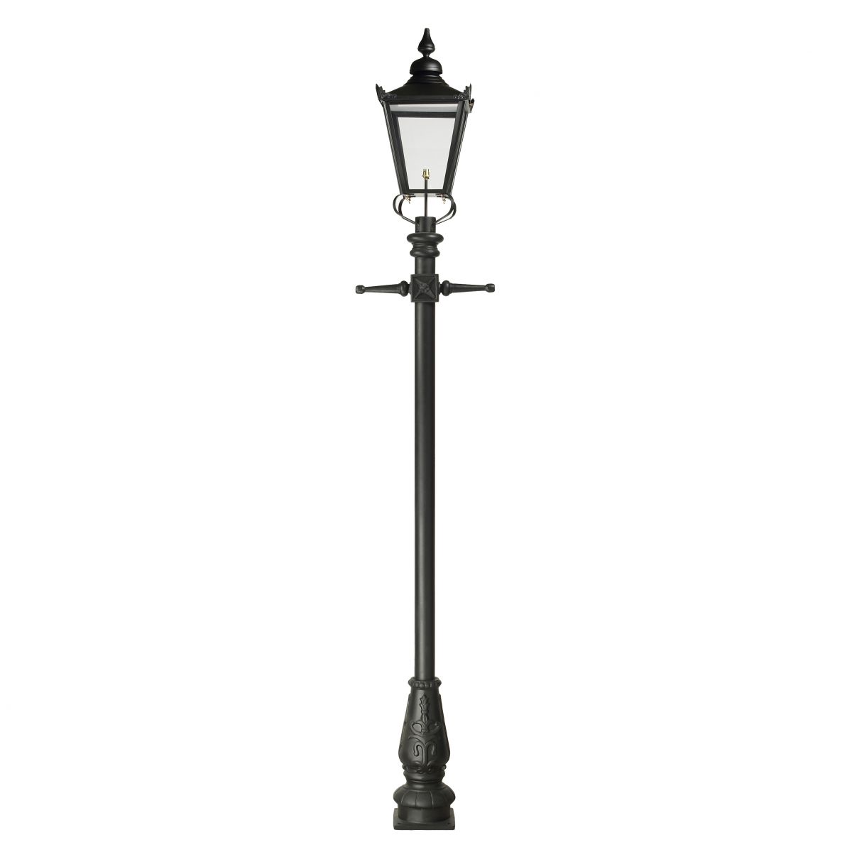 Black 2.7 Victorian lamp post and lantern Black 2.7 Victorian lamp post and lantern