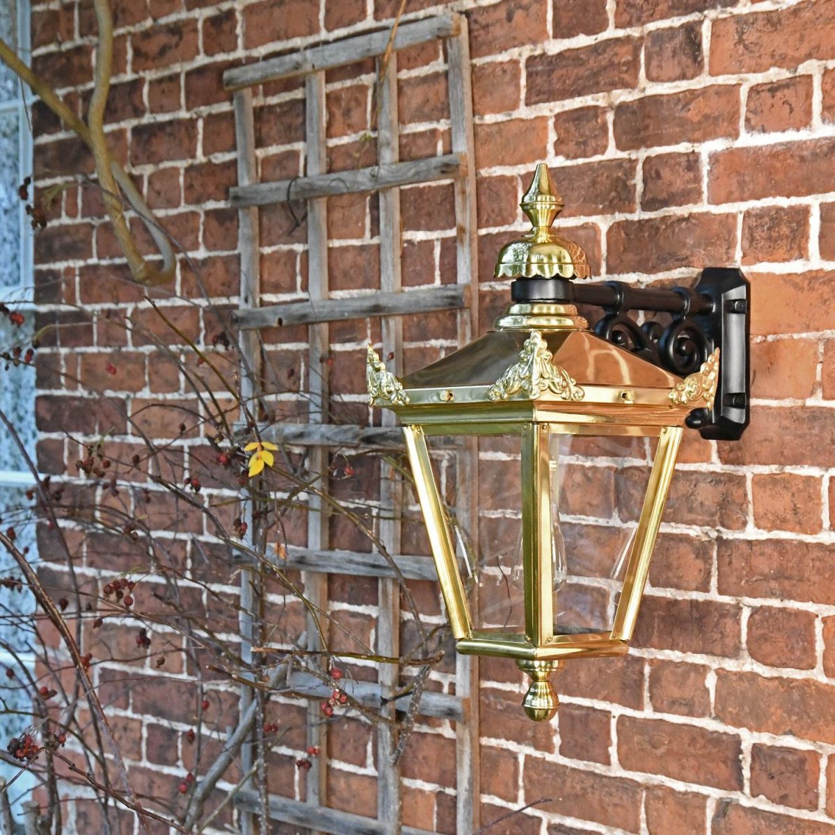Polished Brass Wall Lantern 