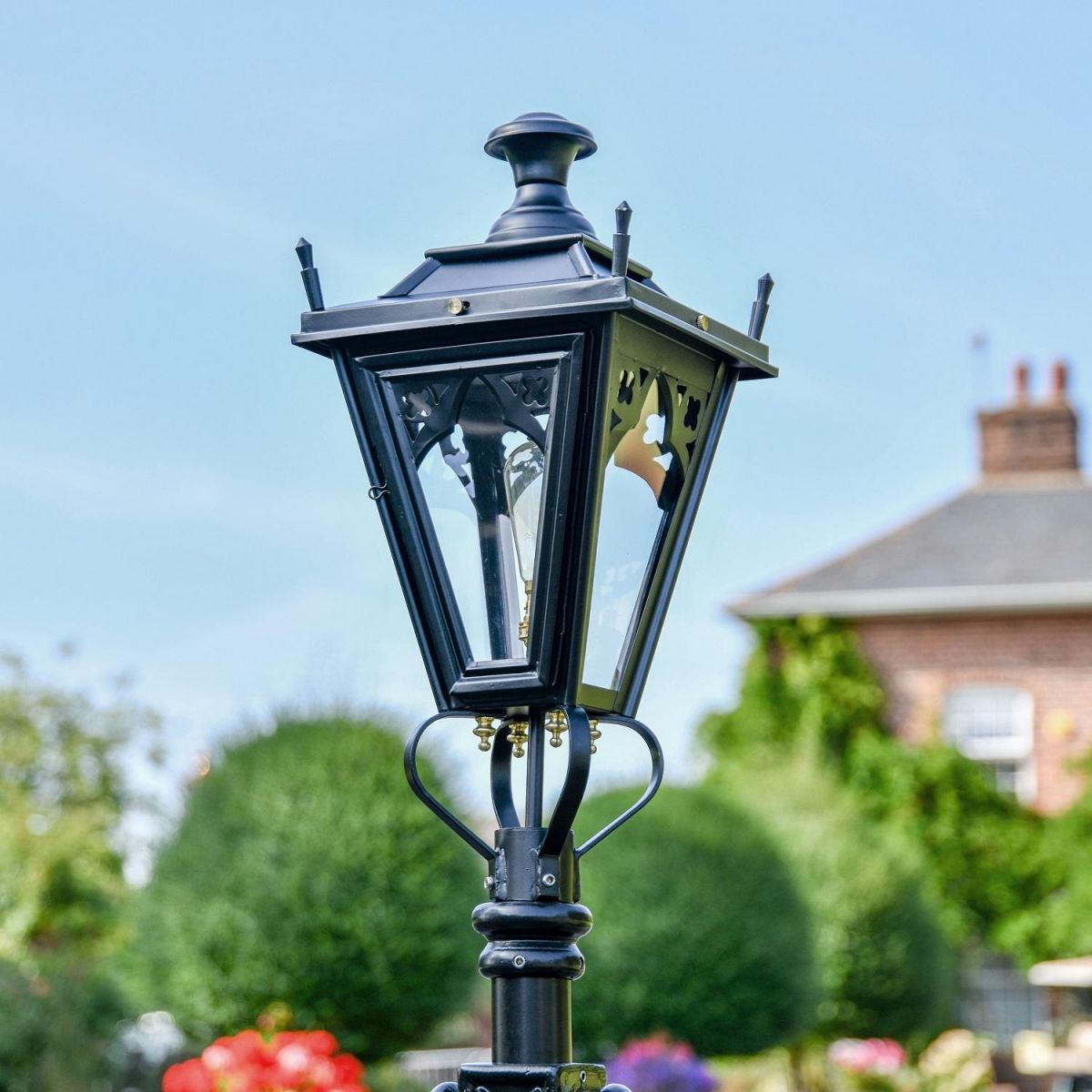 Close of up Gothic Lantern Top