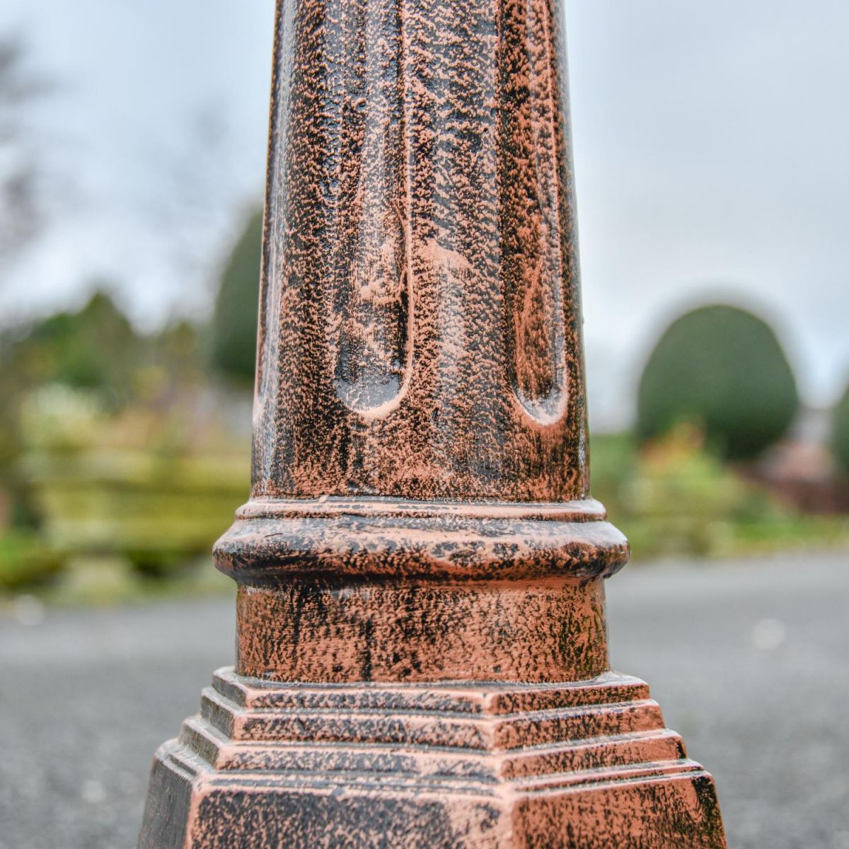 Ribbed column design and base  Ribbed column design and base