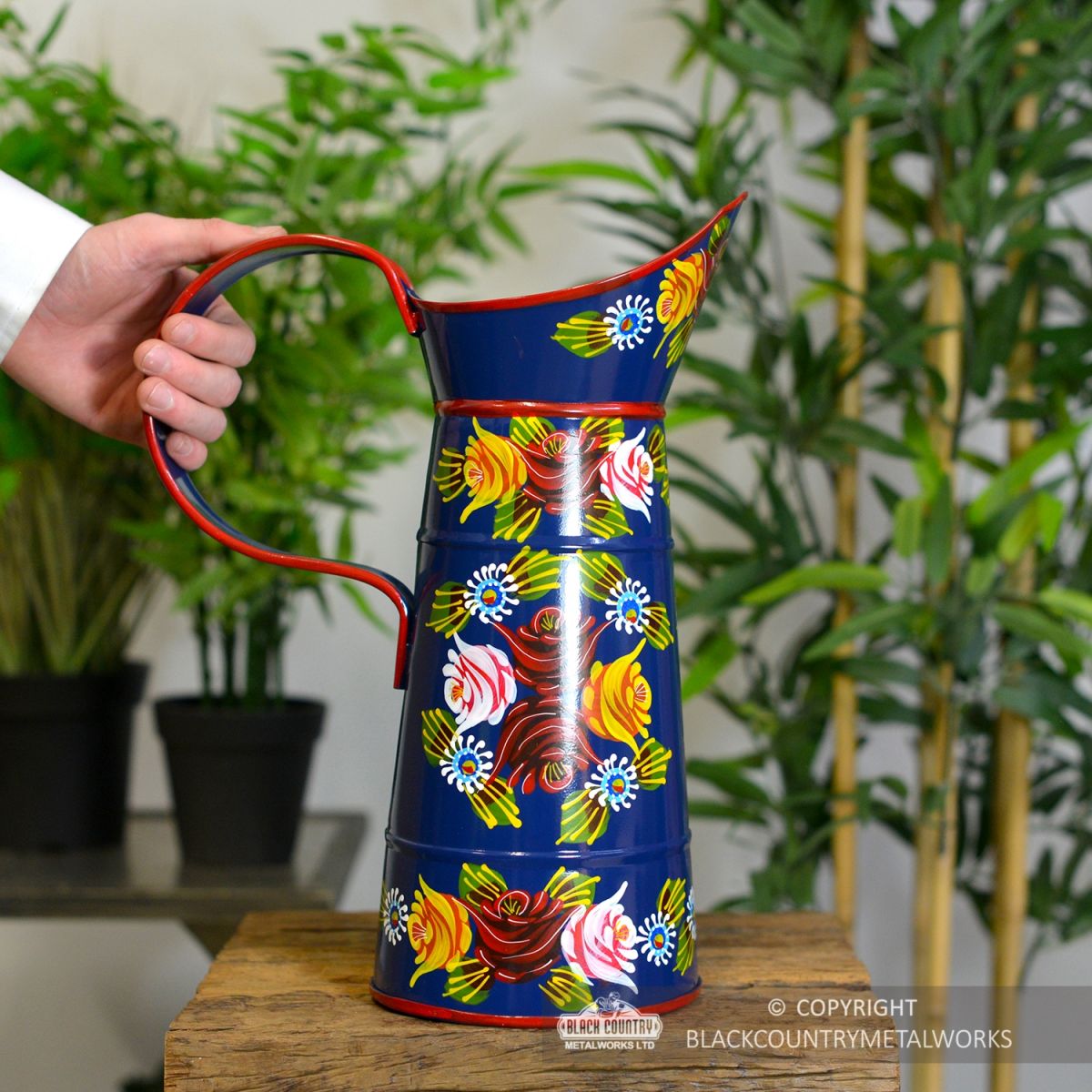 Medium Size Narrowboat Jug to Scale Medium Size Narrowboat Jug to Scale