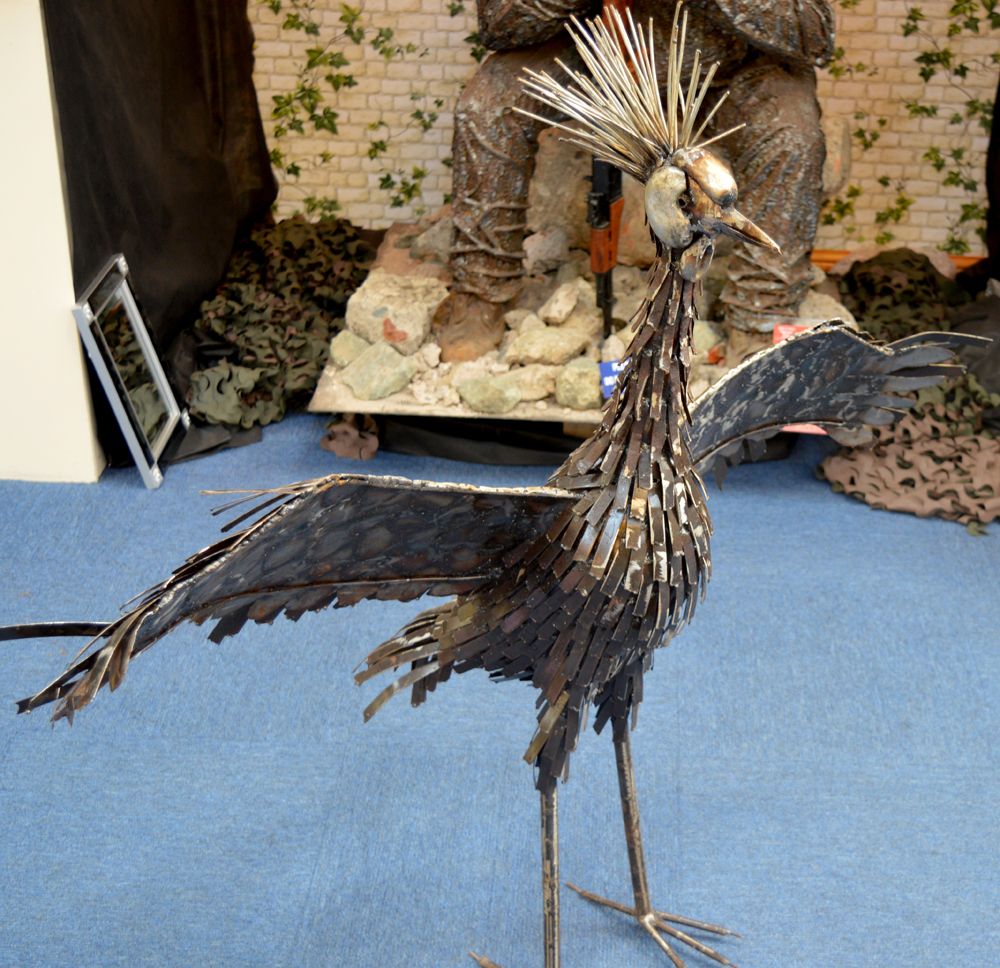 Metal Flying Crane Sculpture Metal Flying Crane Sculpture