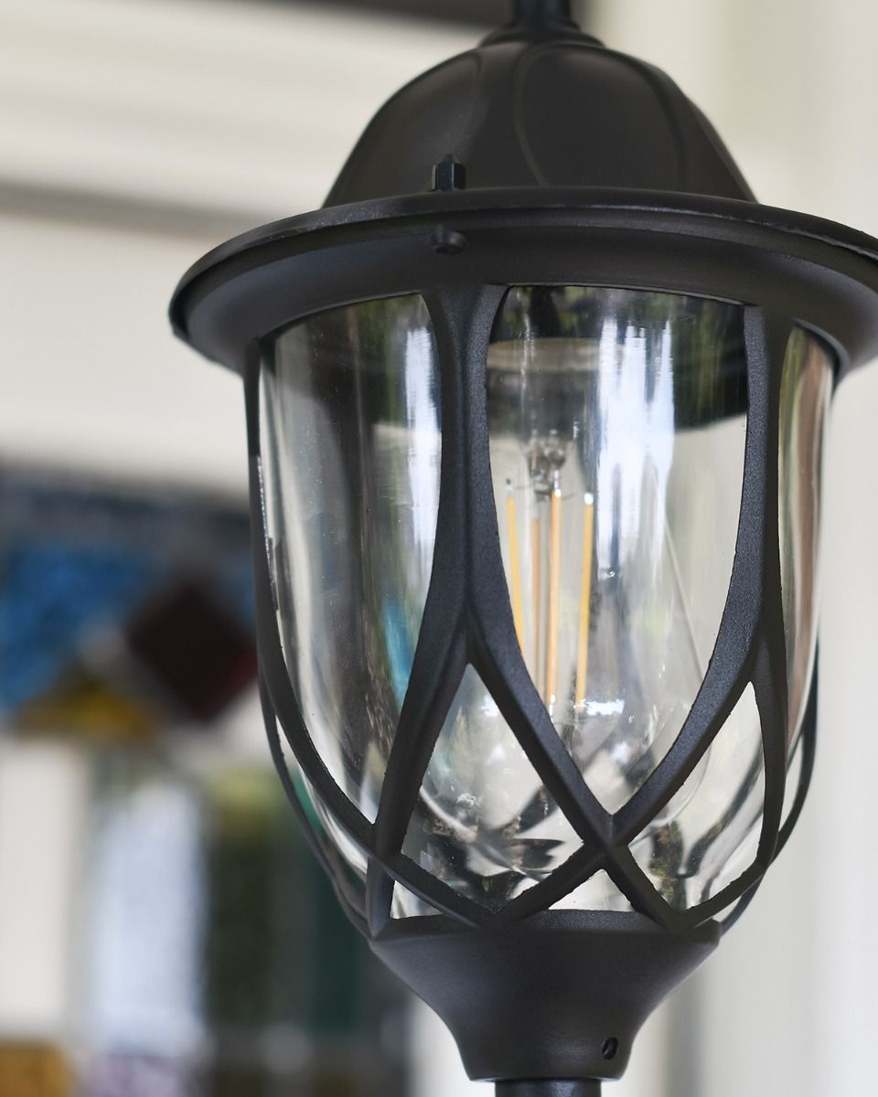 Rounded Glass inside the Lantern