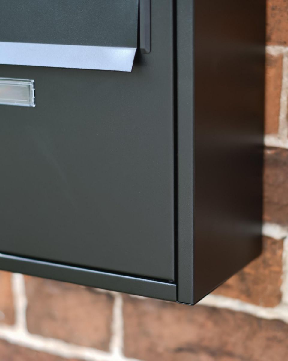 Close-Up of Sleek Midnight Black Finish