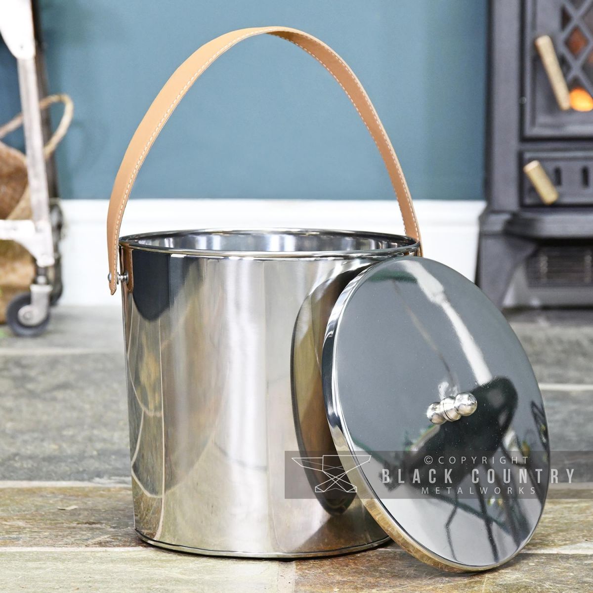 Modern Stainless Steel Ash Bucket with Removable Lid